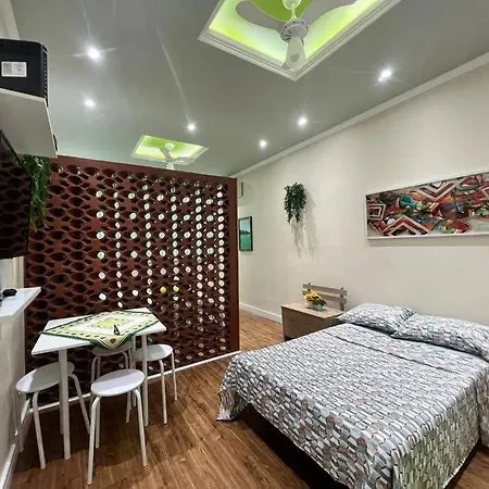 Studio 98 Metros da Praia SC98-405-3