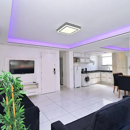 Moderno Apto 3 suites p/ 8 pessoas em Copacabana-2