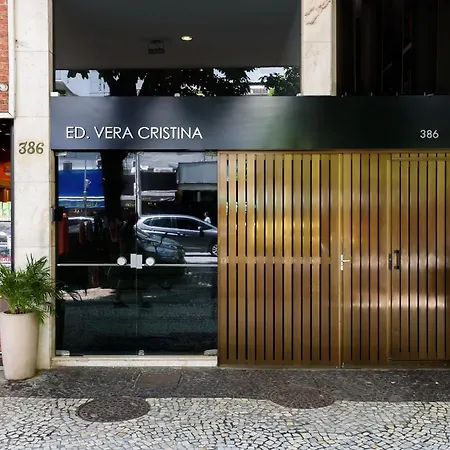 Apartamento Moderno a 300 m da Praia do Leblon-2