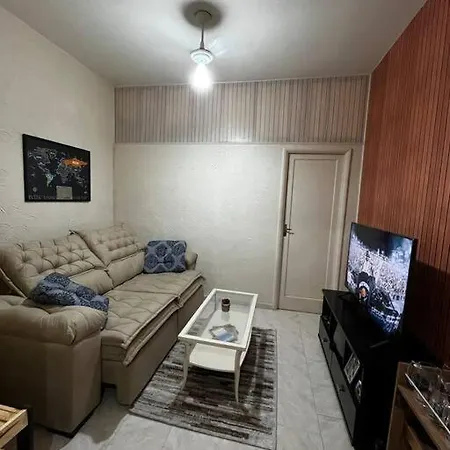 Apartamento, praia e streaming - 100m da orla de Copacabana-3