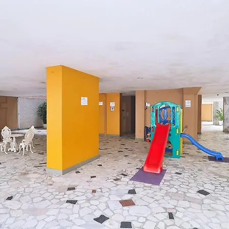 Apartamento silencioso para 6 pessoas, 2 quadras da praia, próximo a bares, restaurantes e metrô-2