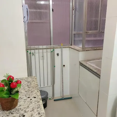 Encantador apartamento em Copacabana a 100m praia-2