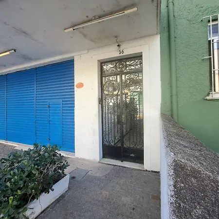 Quarto privativo no melhor de Botafogo com Anfitriã - home with host-3