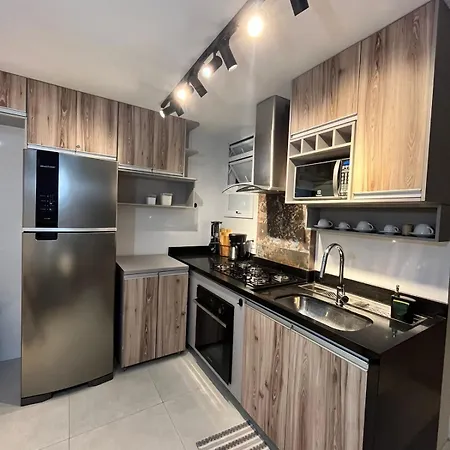 Apartamento na quadra da praia-2