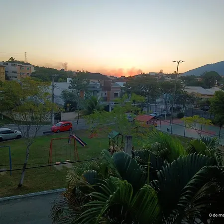 Piscina Churrasqueira e paz Casa de Campo da Jeanne em Campo Grande, Rio de Janeiro-2