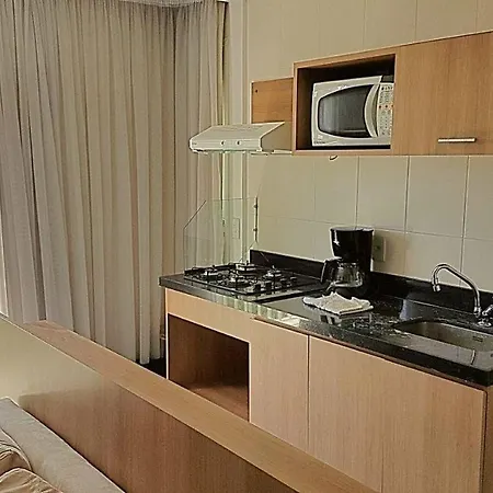 Flat Verano Stay - Suíte e Cozinha-3