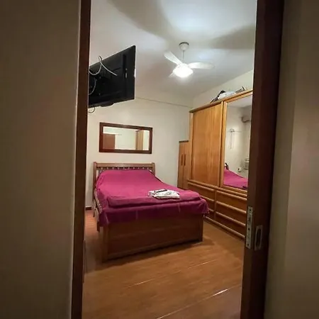 Amplo Quarto privado em casa compartilhada - Copacabana a 500m da praia-2