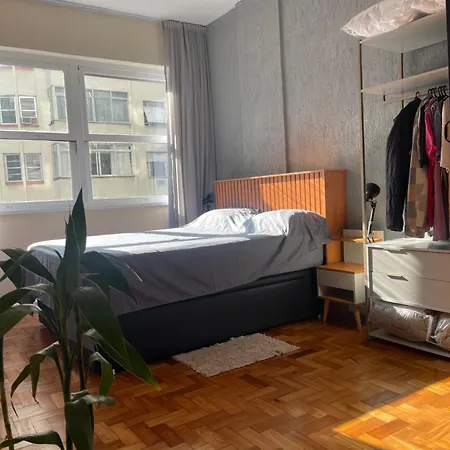 Quadra praia! Loft industrial requintado NOVO para 4 pessoas vizinho COPACABANA PALACE!-3