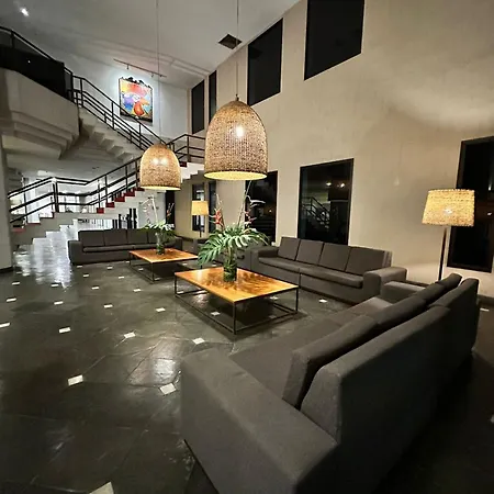 Praia, Piscina, Vista, Shopping, Tudo Junto Em Um So Lugar. Quarto E Sala Mais Do Perfeito.-2