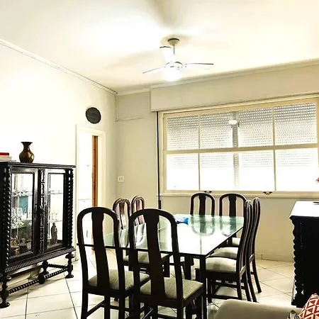 Apartamento Amplo no Posto 6-3
