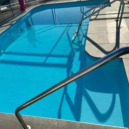 Apartamento Copacabana na quadra da praia, prédio com serviços - Posto 4-2
