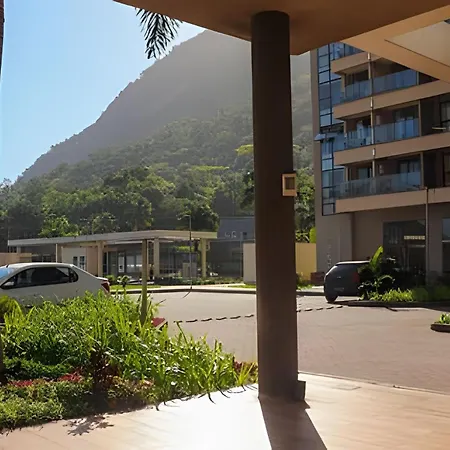 FLAT VPM - Cozinha, Varanda, Ar Cond, Estacionamento, Cama Queen, Vista Incrível, 400mb Wi-fi, TV Smart, Serviços de Streaming, Ducha Forte, Próximo a Barra da Tijuca e Recreio, 10min de carro da Praia-3