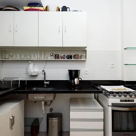 Apartamento Em Ipanema A 350M Da Praia | Bt 82/108-2