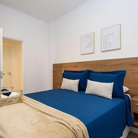 Apartamento 300M Da Praia De Ipanema | Rp 14/307-3