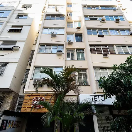 1Quarto Em Copacabana A 450M Da Praia | Br 811/805-3