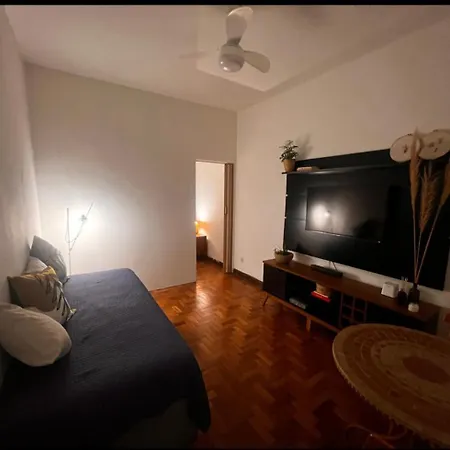 Aconchegante Apt em Copacabana PERTO DE TUDO-2