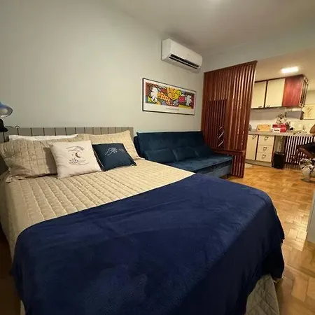 Studio Copacabana 222-2