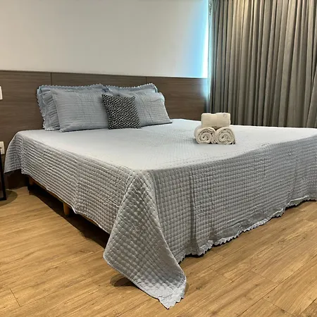 Flat com VISTA de CINEMA para Praia da BARRA da Tijuca - 5 min da PRAIA - Ar Condicionado, Portaria 24h, Wi-Fi 500 Mbps, Piscina, Academia, Sauna, Quadra de Tênis-2