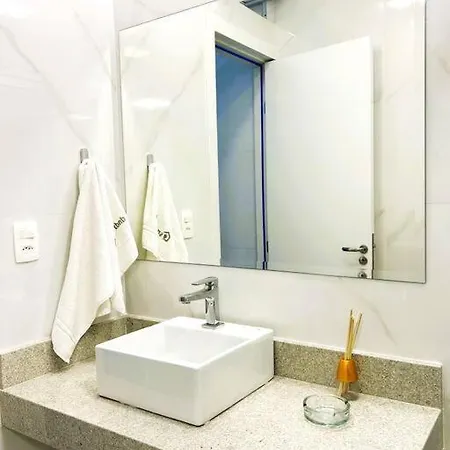 Apartamento Acolhedor Com Vista para o Mar-2