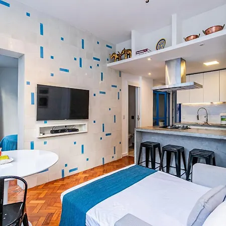 Apartamento com estilo ao lado da Praia de Copacabana-3