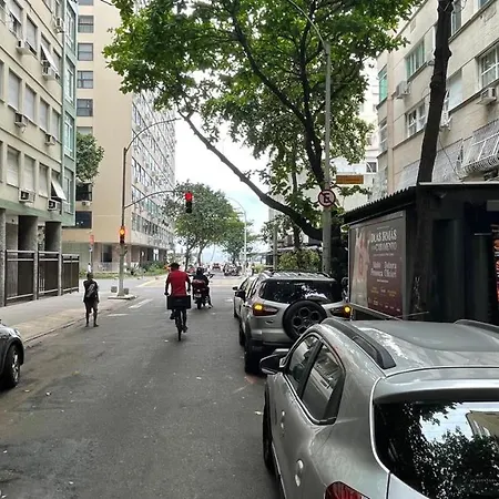 Localizacao Perfeita em Copacabana com Conforto a 100 metros da Praia-2