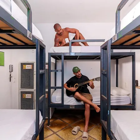 Bamboo Rio Hostel-2