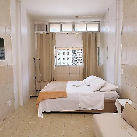 Studio Novo 200m da Praia de Copacabana-2
