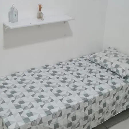 Quarto e sala em Copacabana-2