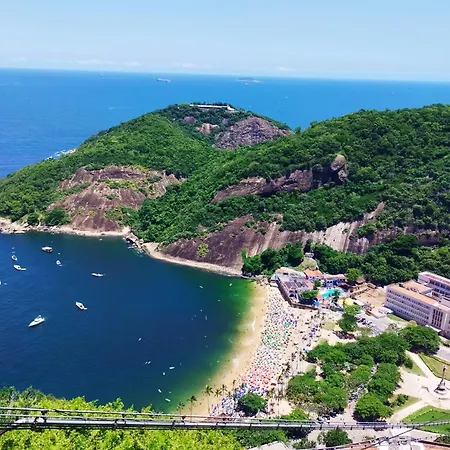 Quarto na Praia de Copacabana, excelente localização!-2