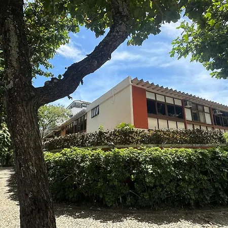 Casa com piscina e churrasqueria privativa na praia do Pepê a apenas 80 metros do mar-2