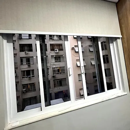 Studio For 2 People Steps From Copacabana Beach-3