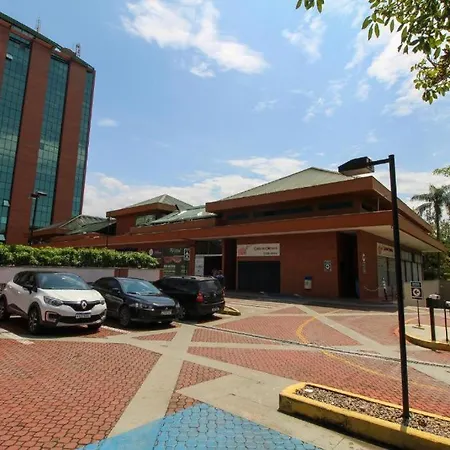 Flat na Barra da Tijuca - Premium - Com Cozinha, Microondas, Estacionamento, Balsa para Praia, Academia, Muito lindo, Confortável e Aconchegante-2