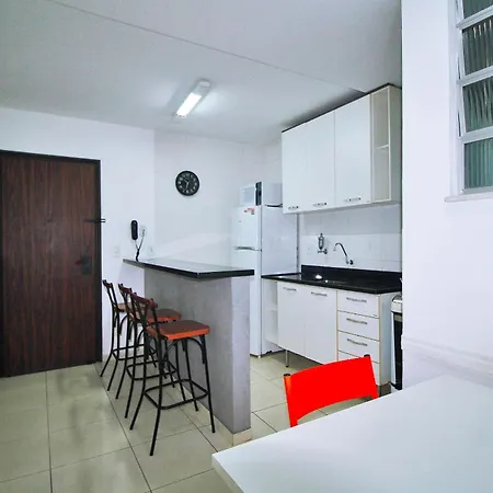 Confortável Studio para 5 pessoas em Copacabana-2