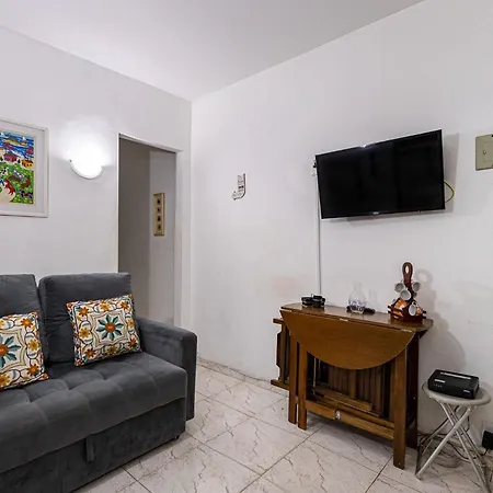 Copa 4 - 200m da Praia - Wi-fi Grátis - Posto 4-3