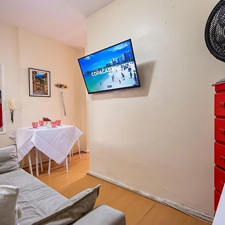 Apartamento Copacabana 200m da praia - wifi grátis - CP5-3