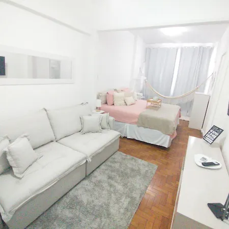 Lindo partamento pertinho da praia de Copacabana!-2