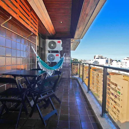 Incrível sala e quarto com varanda em Ipanema-3