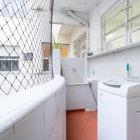 Amplo Apartamento - 3 Quartos - 1 min da praia-2