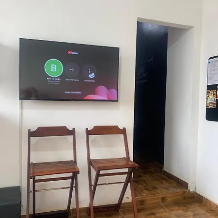 Centro, frente para o sambodromo, privado total, SmarTV, tudo perto-2