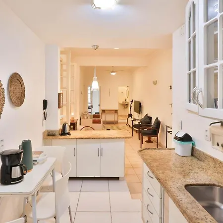 Lindo apartamento 2 Quartos a 50m da praia de Copacabana-3