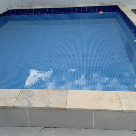 LINDA CASA EM CONDOMINIO de LUXO PERTO DA PRAINHA-2