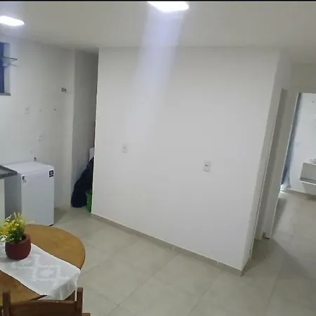 Apt com Varanda 2 qdras Praia Pontal-3