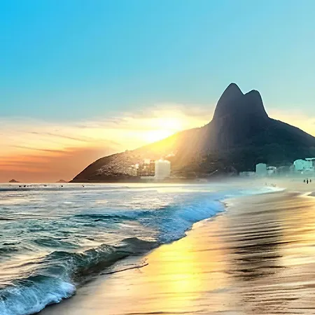 Quarto com Anfitrião RJ-2