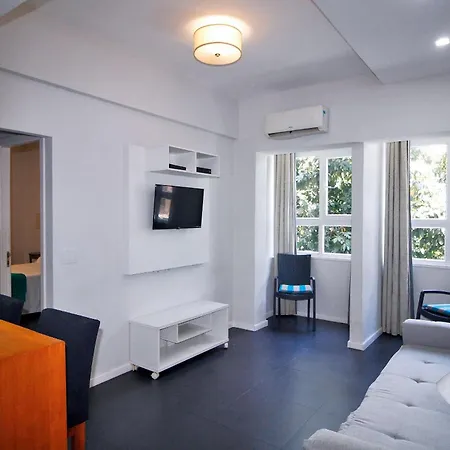 Moderno 2 quartos p/ 6 pessoas a 50m da praia-3