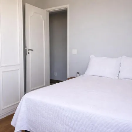 Maravilhoso apartamento na orla da Barra da Tijuca-3