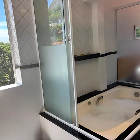 Studio Red Vidigal com Varanda, Vista Mar e Hidromassagem-3