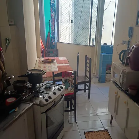Quarto confortável e arejado-3