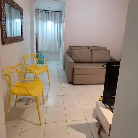 Quarto e sala silencioso em Copacabana-3