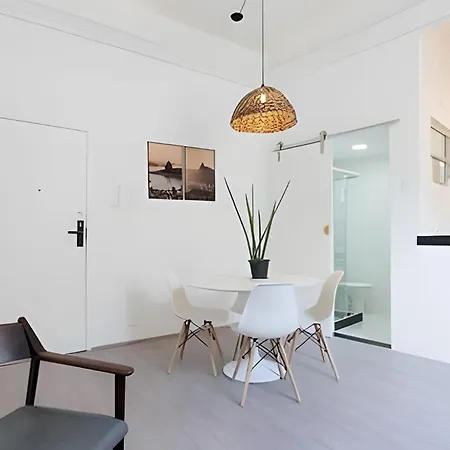 Moderno quarto e sala - Cinelandia 1501-2