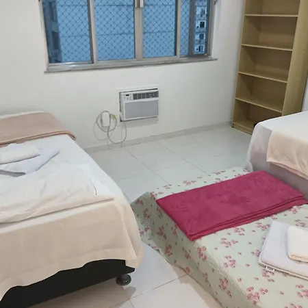 Amplo Apartamento em Copacabana no Posto 5 Até 8 Hóspedes Sem Taxa de Limpeza-2